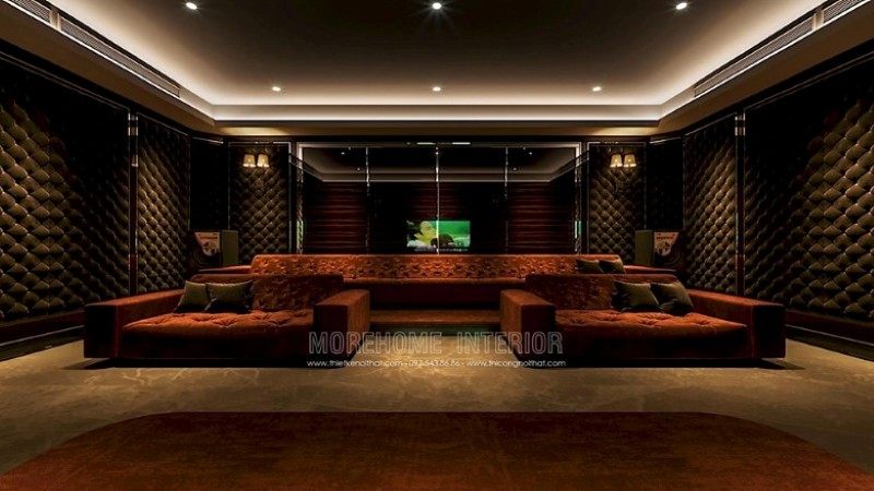 Mẫu sofa nỉ nhung màu đỏ đô đem lại vẻ đẹp và sang trọng cho không gian rạp chiếu phim của biệt thự cao cấp ở Hải Phòng.